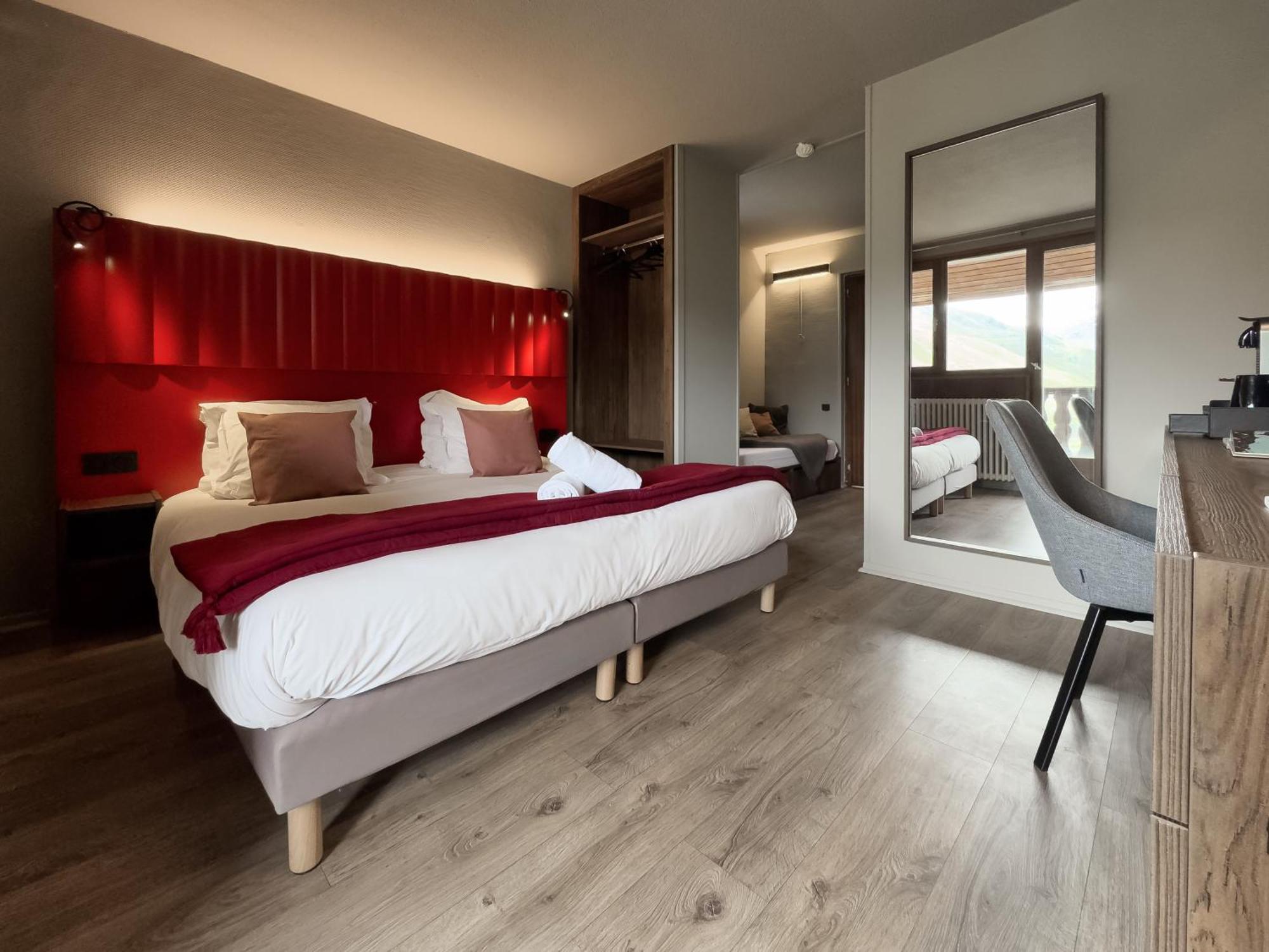 Alpeen Hotel แซ็ง-มาร์แต็ง-เดอ-แบลวีย์ ห้อง รูปภาพ