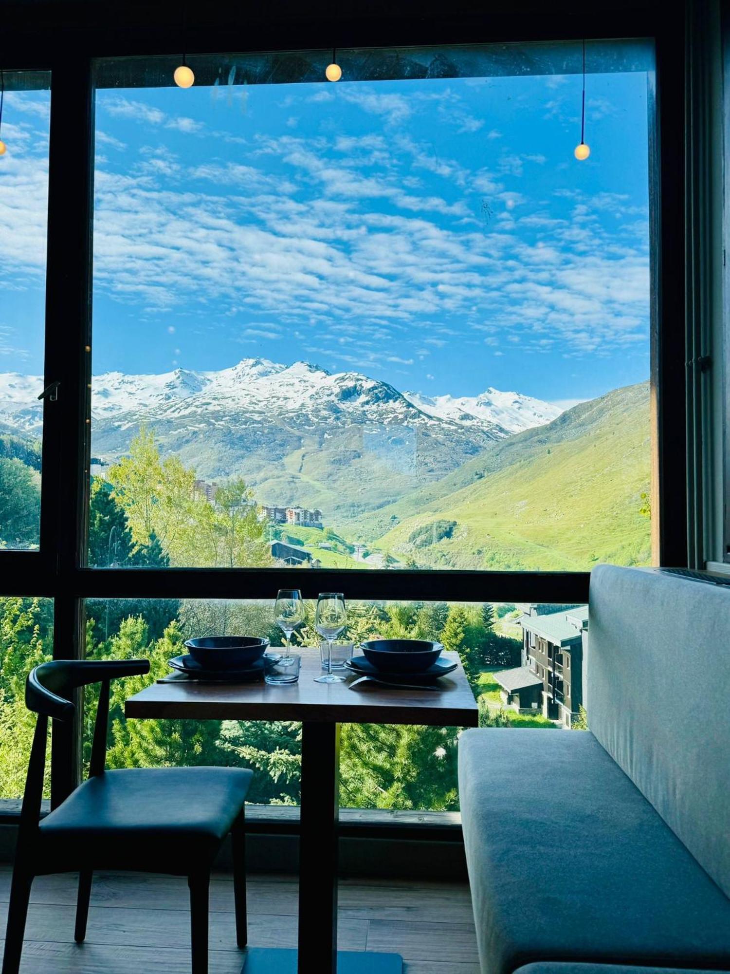 Alpeen Hotel แซ็ง-มาร์แต็ง-เดอ-แบลวีย์ ภายนอก รูปภาพ