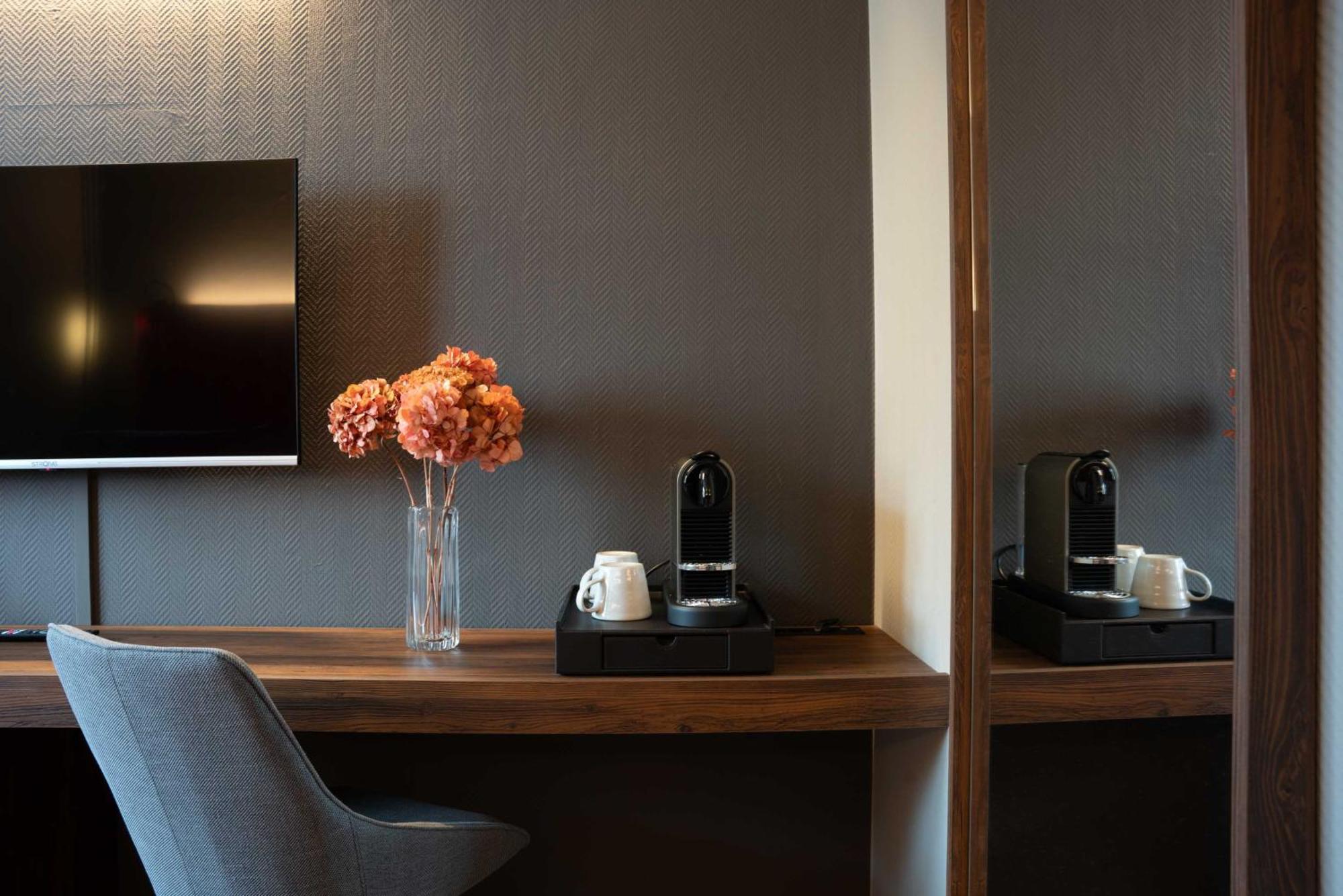 Alpeen Hotel แซ็ง-มาร์แต็ง-เดอ-แบลวีย์ ห้อง รูปภาพ