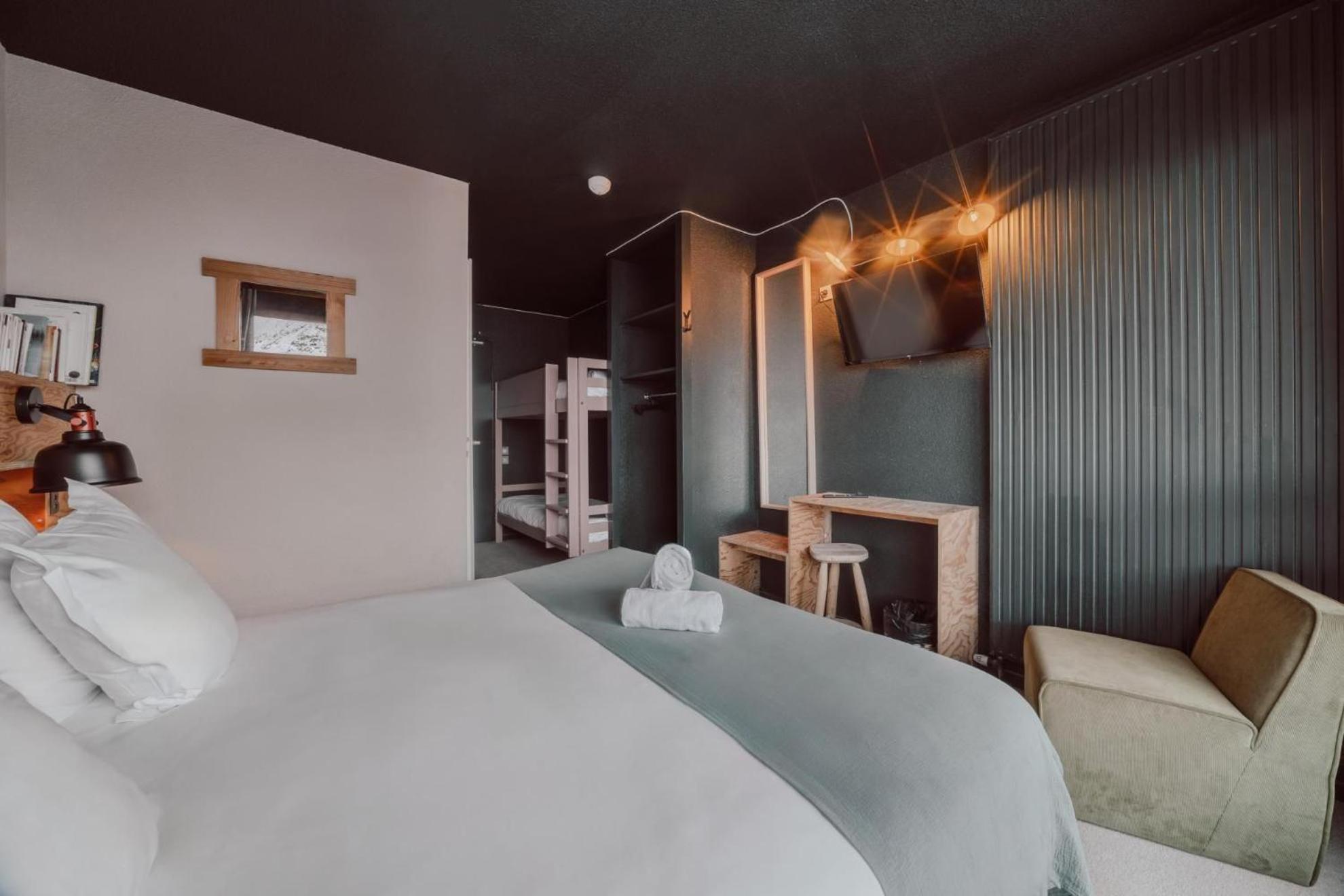 Alpeen Hotel แซ็ง-มาร์แต็ง-เดอ-แบลวีย์ ภายนอก รูปภาพ